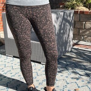 Lululemon leggings size 4